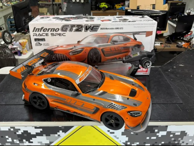 Kyosho GT2 VE Mercedes AMG GT3